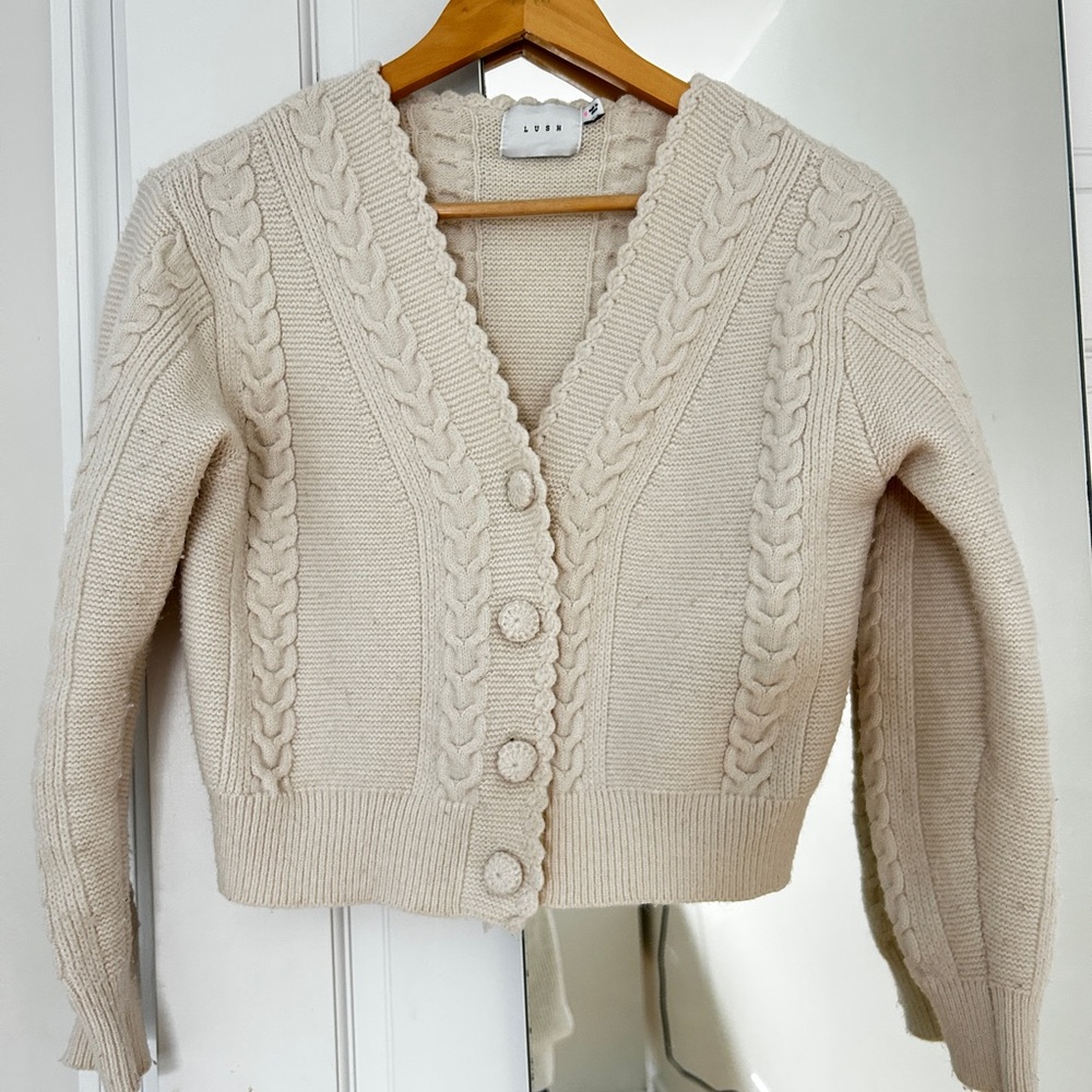 Women's Cream Cable Knit Cropped Sweater